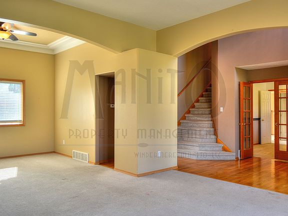 4th image of 822 N Swing St