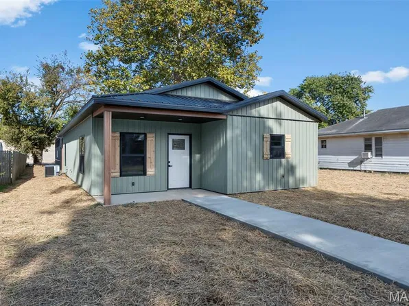 209 Davidson Ave, Chaffee, MO 63740