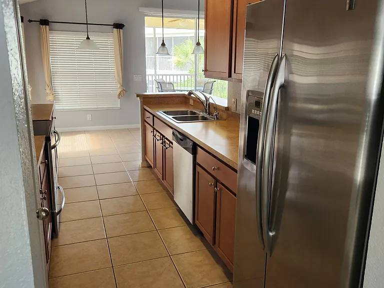 4505 SW 52nd Cir #102 — Photo 2
