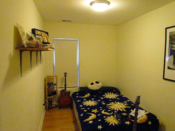 5th image of 7465 N Seeley Ave APT 1