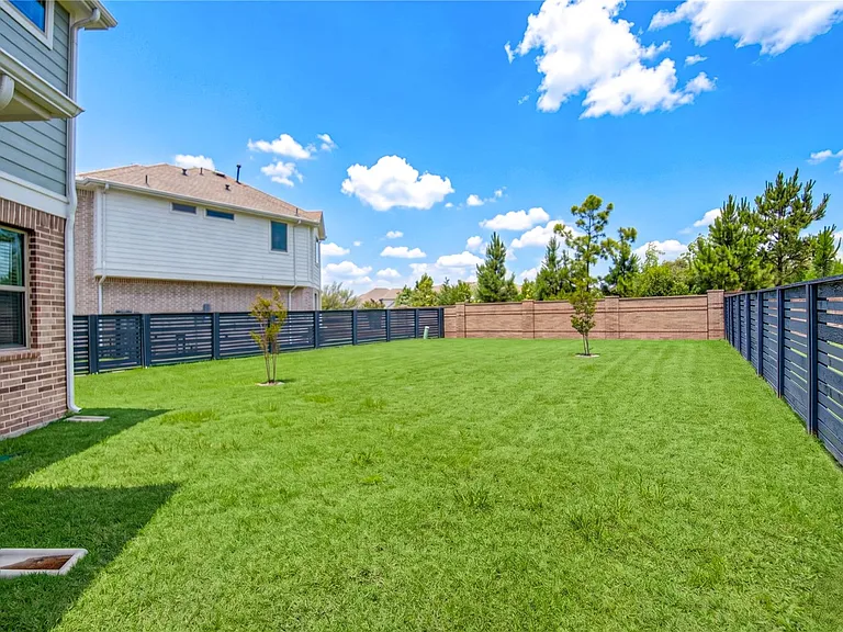 18815 River Overlook Ct — Photo 21