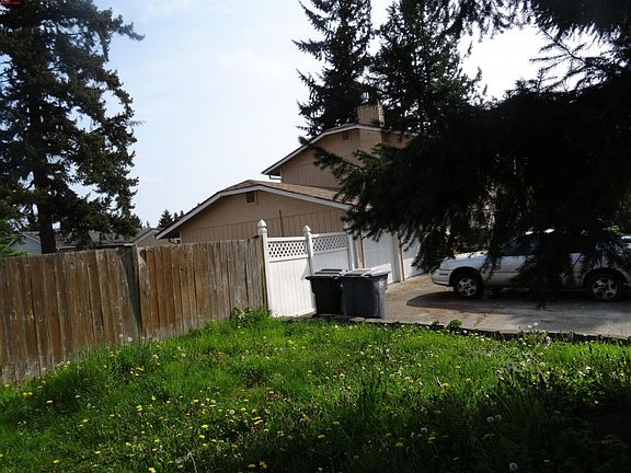 3rd image of 603 190th Street Ct E