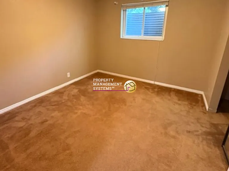 12131 S Mill Ridge Rd — Photo 17