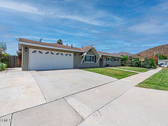 3rd image of 3470 Lily Ct