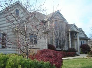 1147 Alex Ct, Hubertus, WI 53033