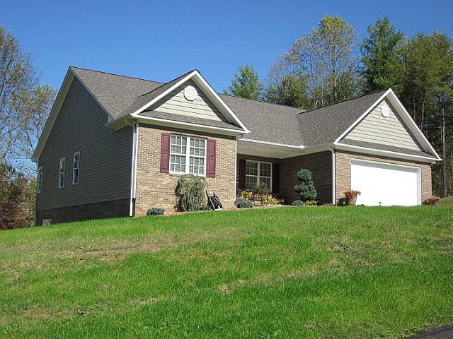 1st image of 167 Pine Creek Dr