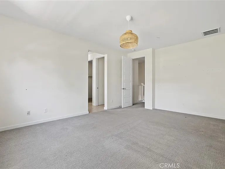 216 Finch — Photo 27