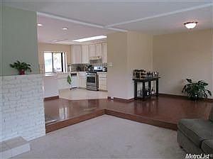 4th image of 4714 Oakshire Ct