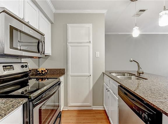 3rd image of 8888 Tallwood Dr APT 1101