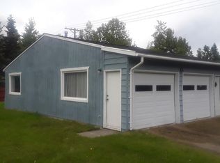 10016 Hillcrest Ln, Eagle River, AK 99577