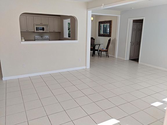 5th image of 234 Union St