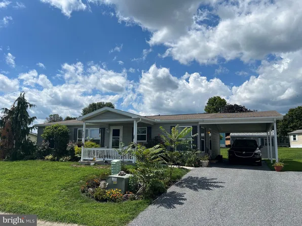 61 Bauer Dr, Lebanon, PA 17046