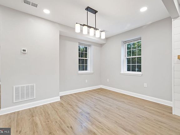 5th image of 8109 Old Hagerstown Rd