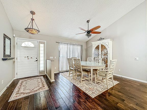5th image of 1099 Greystone Lane