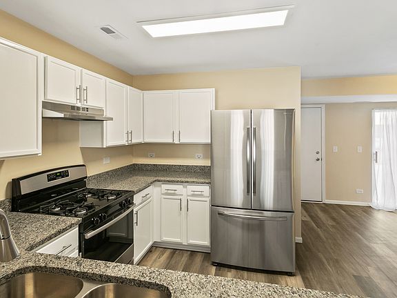 4th image of 924 Symphony Dr Unit 7036