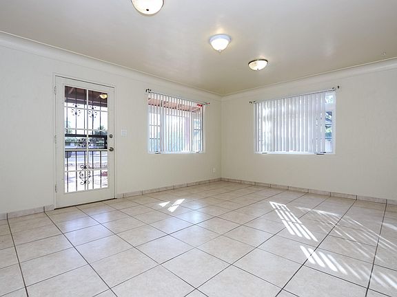 4th image of 3401 N Fontana Ave