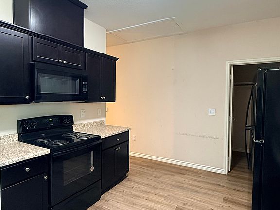 5th image of 1455 Aloha St