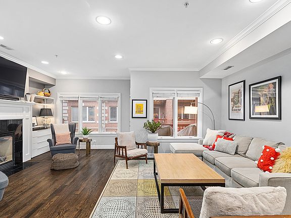 5th image of 3631 Forest Ave Unit S