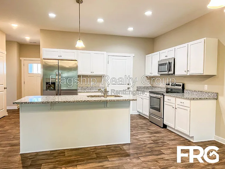 1501 S Taylor St — Photo 11