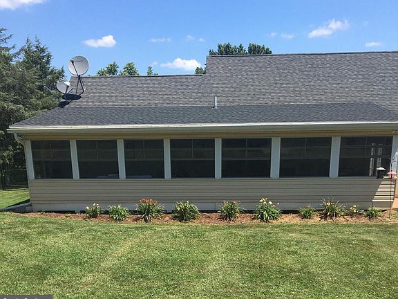 4th image of 125 Clubhouse Ct