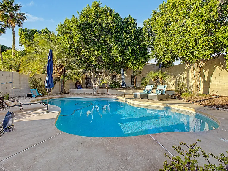 1622 W Nighthawk Way — Photo 37