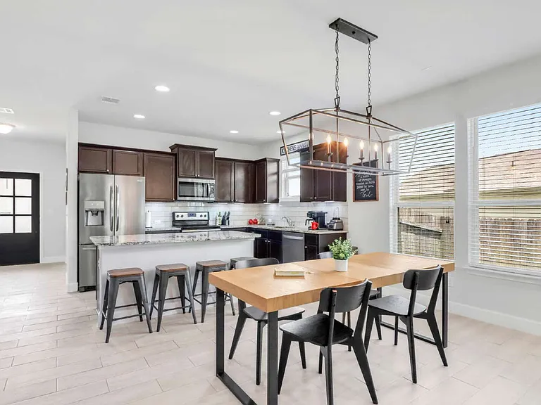 11126 Pomona Park Dr — Photo 11