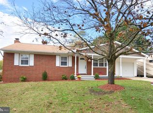 212 Magothy Beach Rd, Pasadena, MD 21122