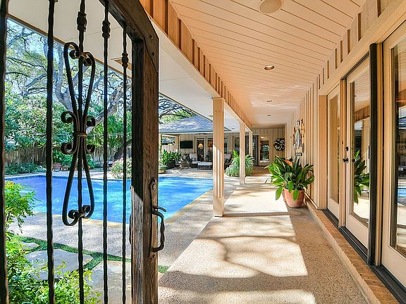 Door into secluded courtyard