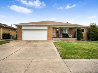 7117 N Evangeline St, Dearborn Heights, MI 48127