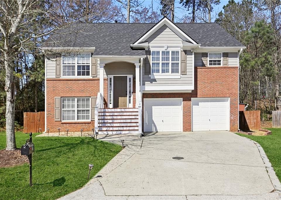 1st image of 2400 Hampton Estates Dr SW