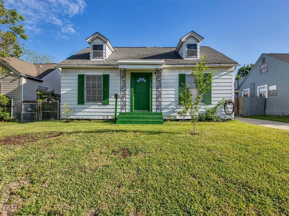 218 Olive Ave, Pasadena, TX 77506