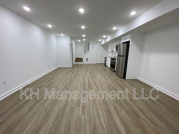 2nd image of 3932-36 Mount Vernon St #5