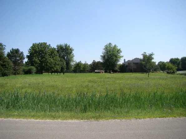 520 Widgeon Ln, Bloomingdale, IL 60108