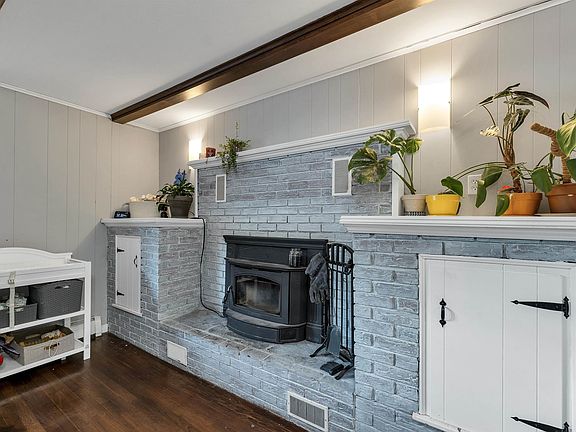 2nd image of 19 Hillview Terrace