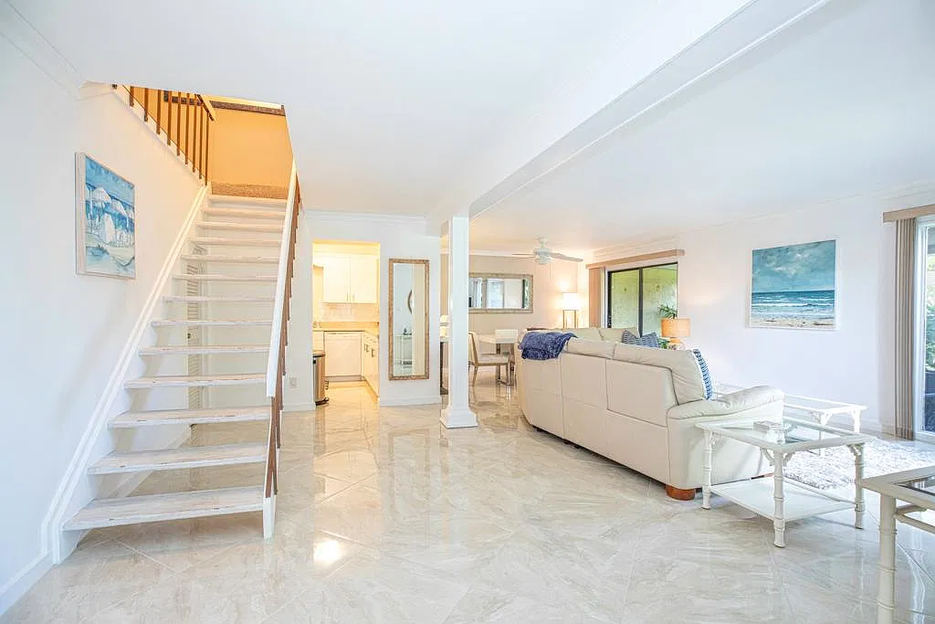 2 bed, 2.5 bath, 1355 sqft, $4,800 — Photo 1