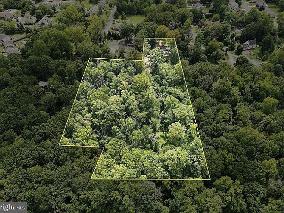 2nd image of 771 Somerdale Rd