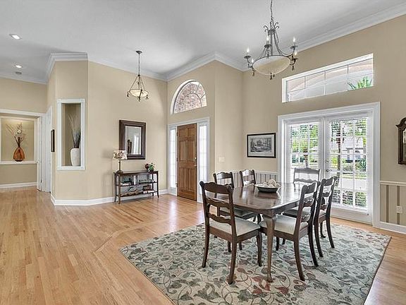 4th image of 9235 Hidden Bay Ln
