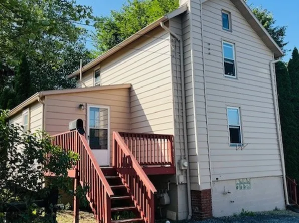237 Van Buren St, Evans City, PA 16033