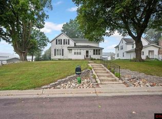 17 N Osborne St, Sherburn, MN 56171