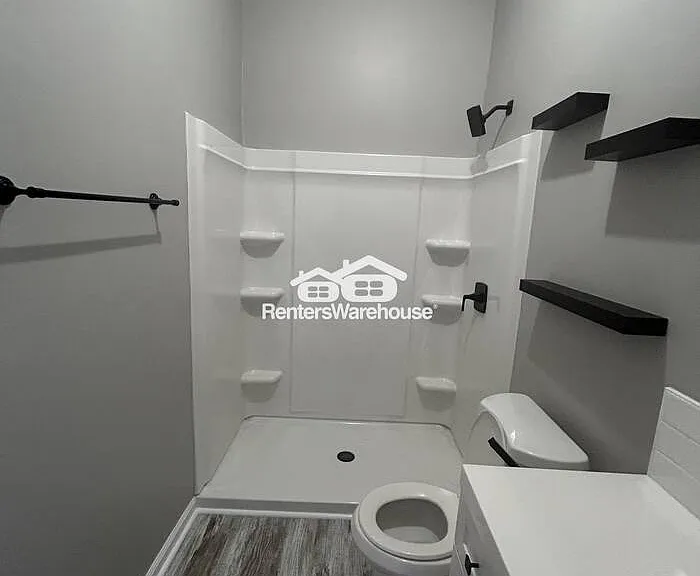 144 Waters Edge Ln — Photo 15