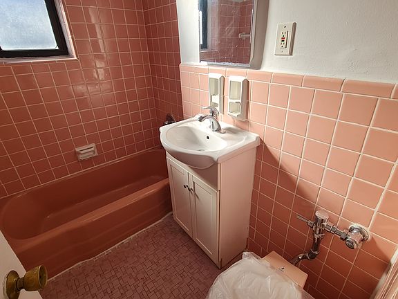 5th image of 15220 79th Ave #3