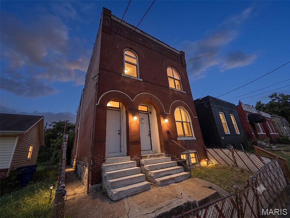 1st image of 3130 Caroline St