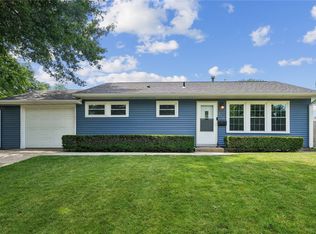 415 Linwood St SW, Cedar Rapids, IA 52404
