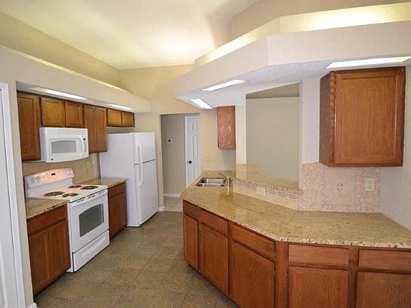 4th image of 11527 Judicial Dr