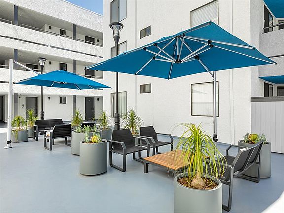 4th image of 441 W 3rd St #217