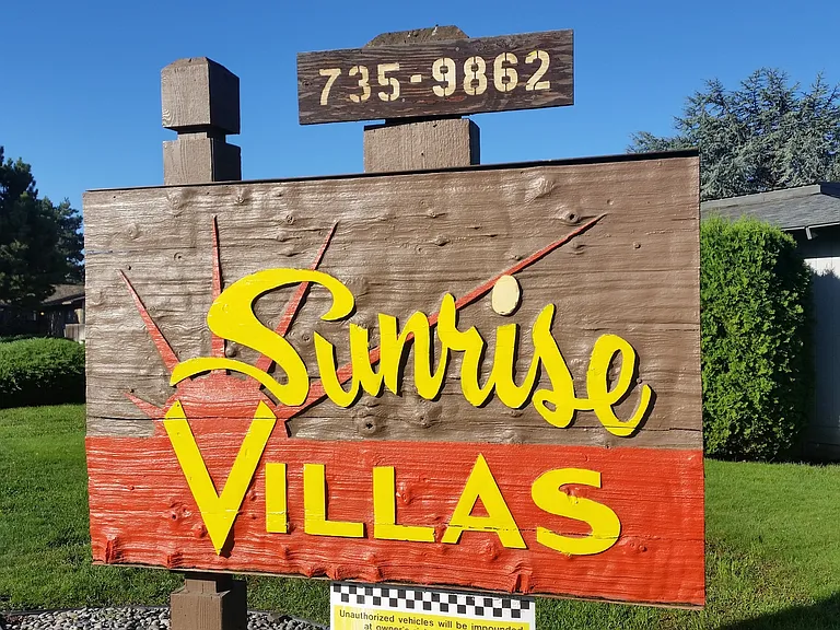 Sunrise Villas Apartments — Photo 7