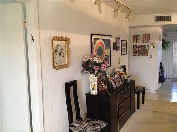 3rd image of 3051 Sunrise Lakes Dr E APT 112