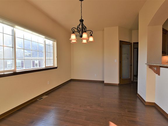 4th image of 2409 Deercrest Ct