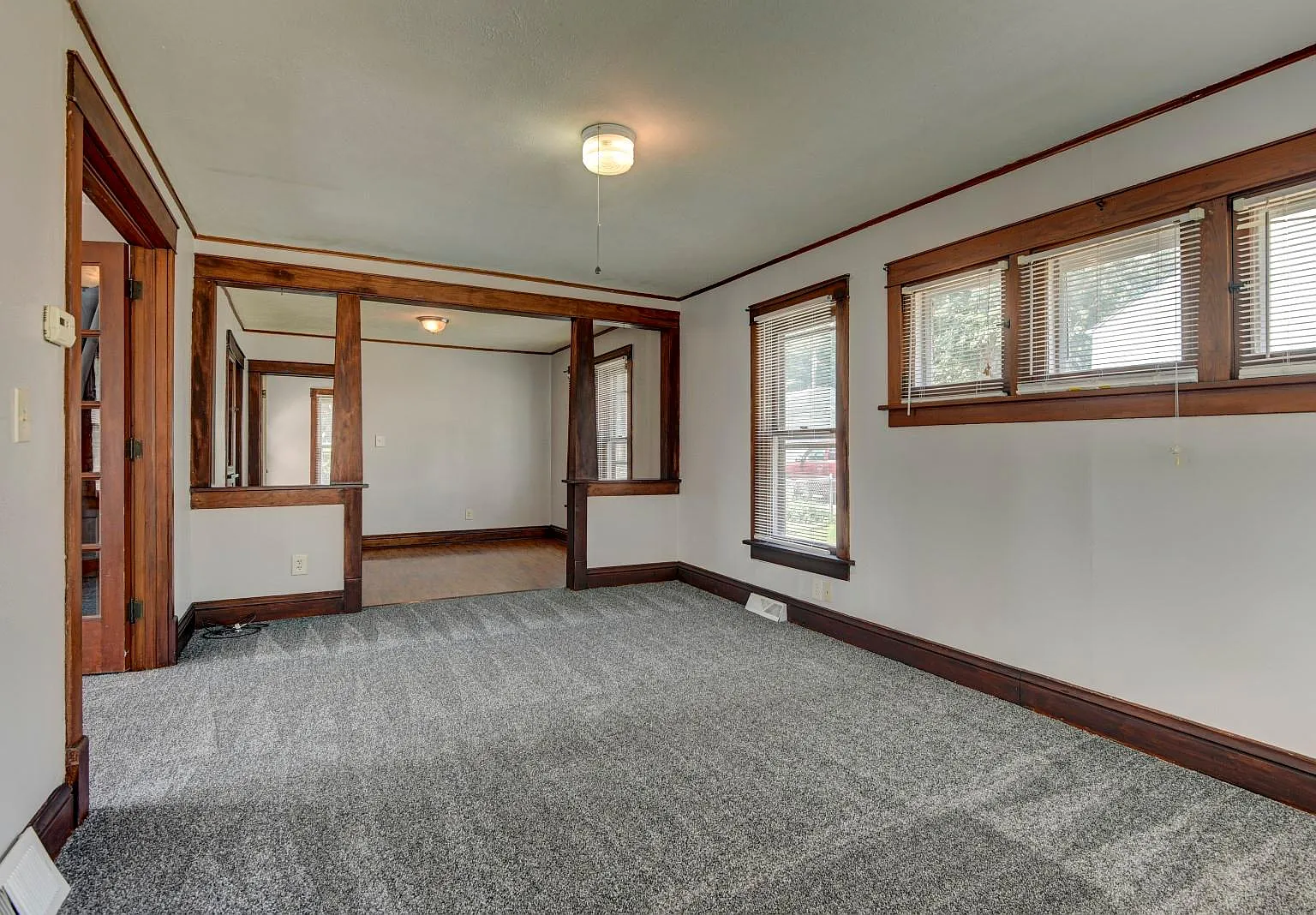 2510 N 65th Avenue — Photo 4