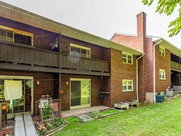 4 Loveland Hill Rd #H2 — Photo 15